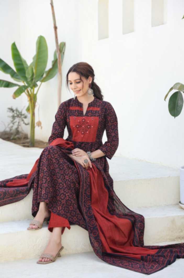 Trendy Pure Cotton Black Anarkali 3 Pcs Punjabi Suit with Dupatta [ Export Quality]