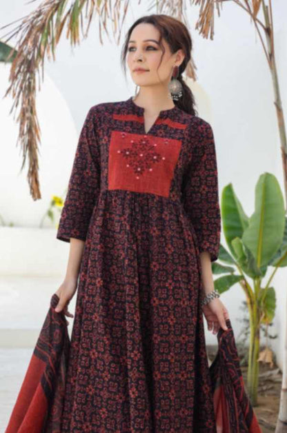 Trendy Pure Cotton Black Anarkali 3 Pcs Punjabi Suit with Dupatta [ Export Quality]