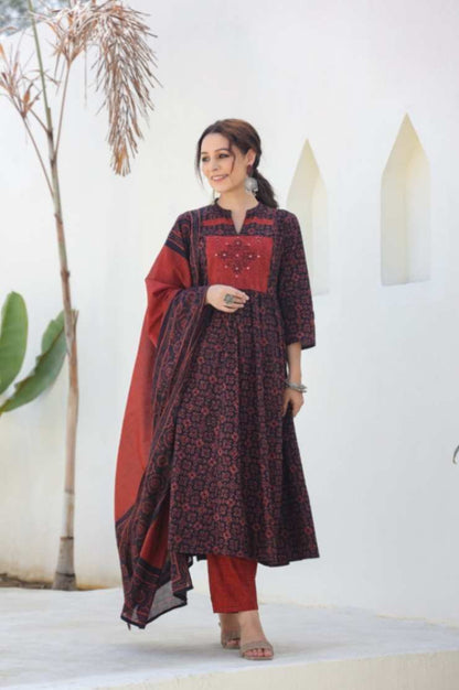 Trendy Pure Cotton Black Anarkali 3 Pcs Punjabi Suit with Dupatta [ Export Quality]