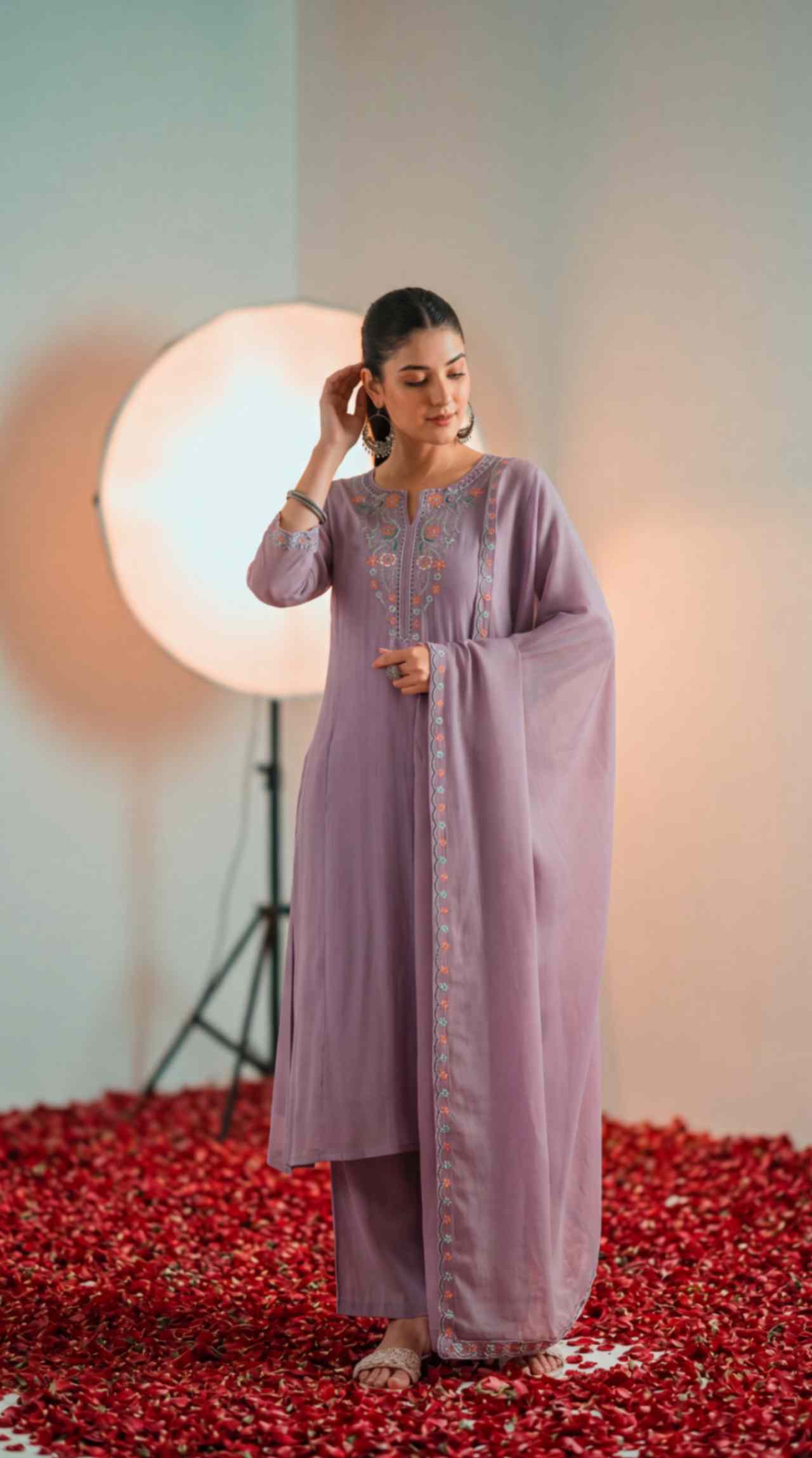 Lavender Mul Chanderi Embroidered 3 Pcs Punjabi Suit with Linings