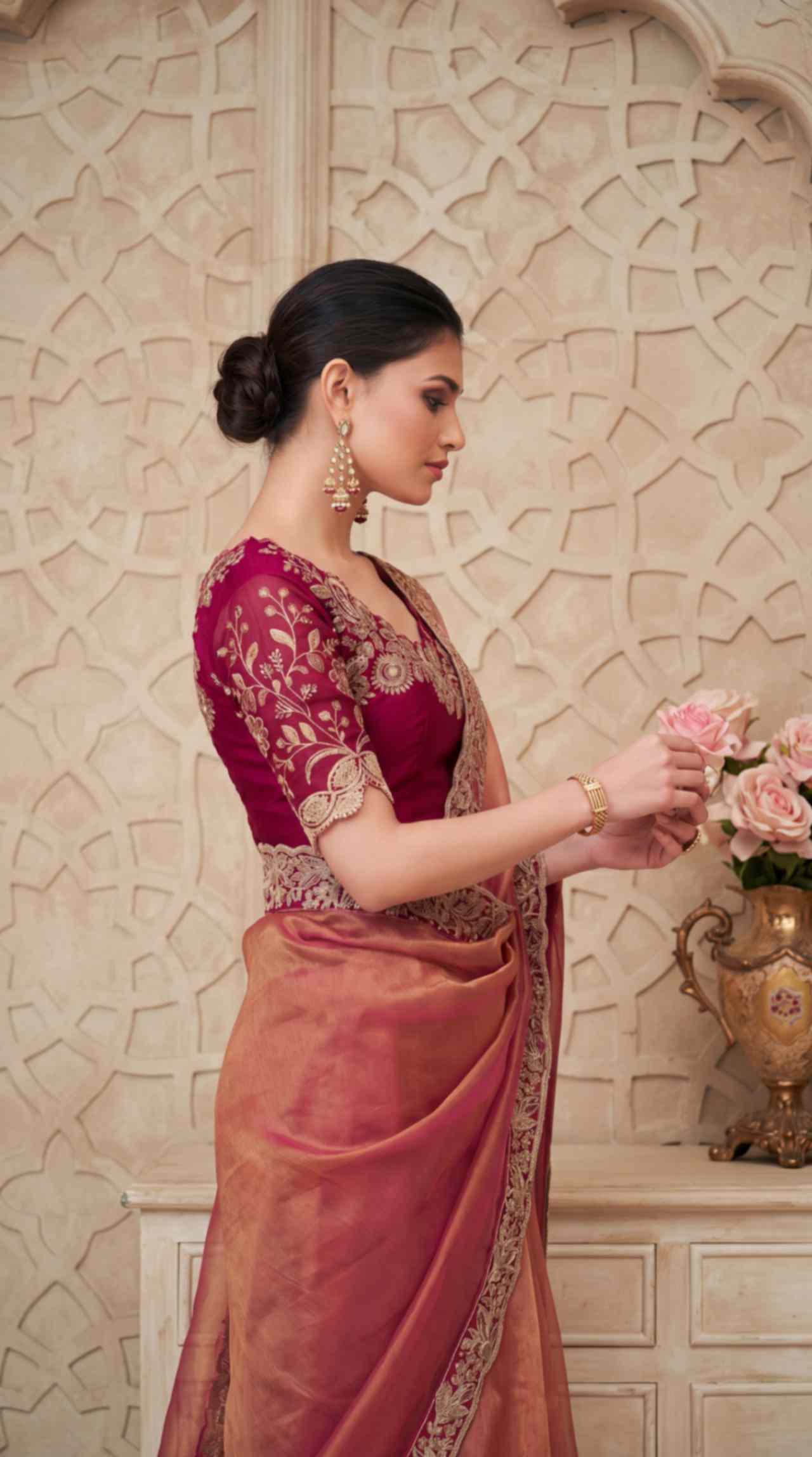 Rose Gold Shimmer Georgette Saree with Embroidered Designer Blouse Piece [ Export Quality ]