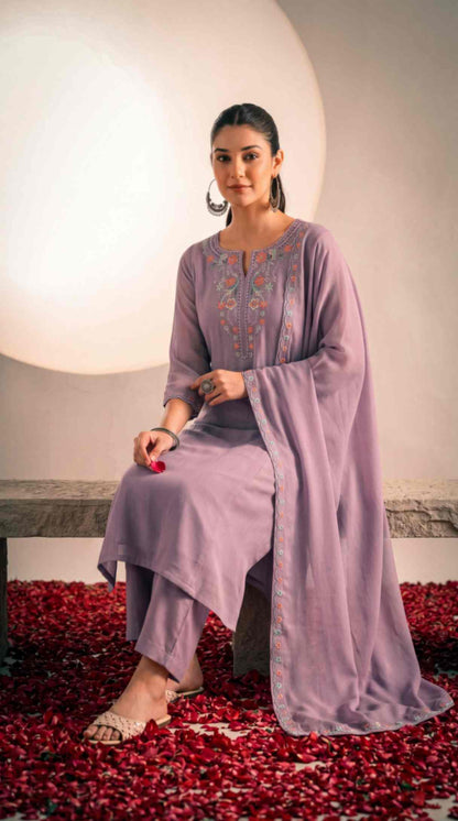 Lavender Mul Chanderi Embroidered 3 Pcs Punjabi Suit with Linings